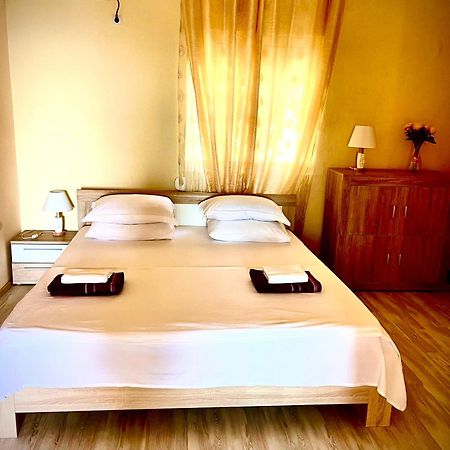Holiday Home Viko Sutomore Esterno foto