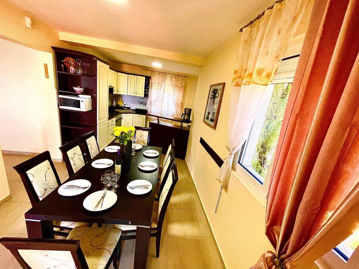 Holiday Home Viko Sutomore Esterno foto
