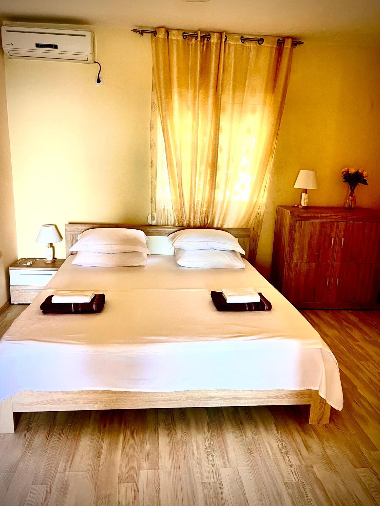 Holiday Home Viko Sutomore Esterno foto